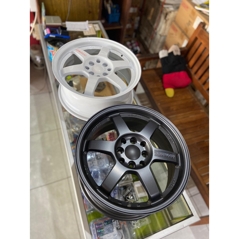 Velg R16 TE37 flowforming. Sumber Mulya Wheels. Velg mobil. toko velg Semarang. Velg ban Semarang