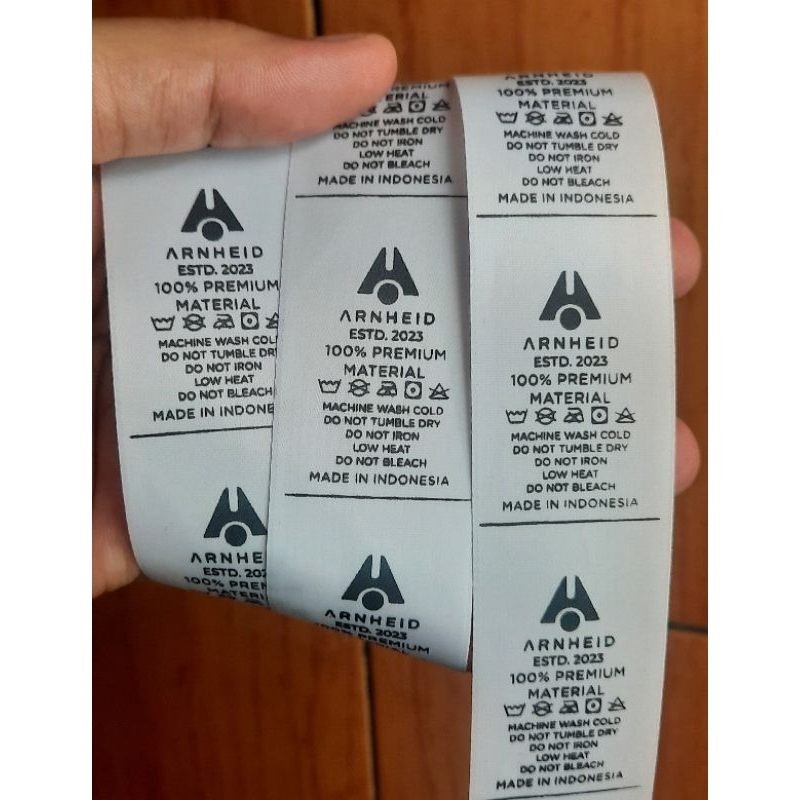 

harga termurah 1lusin satin tebal premium label baju lebar 3cm dasar putih mimimal pesan 50lusin