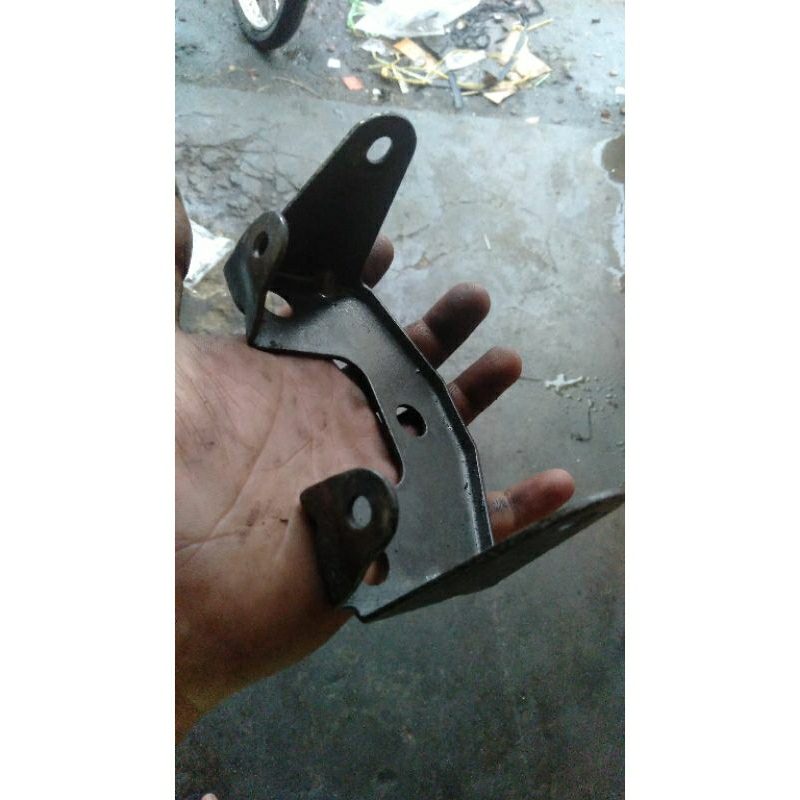 BREKET LAMPU BELAKANG RXZ RZR