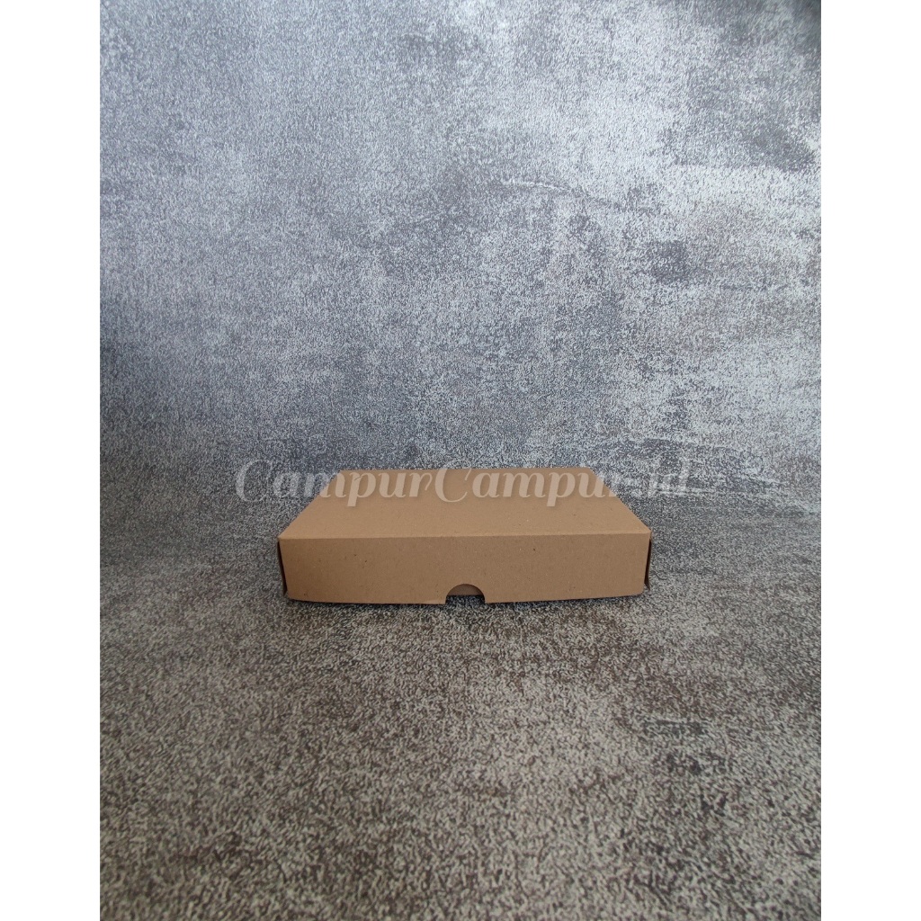 

Box Martabak Kraft Coklat 21x13x4 Kotak Kue Dus Martabak Polos Laminasi