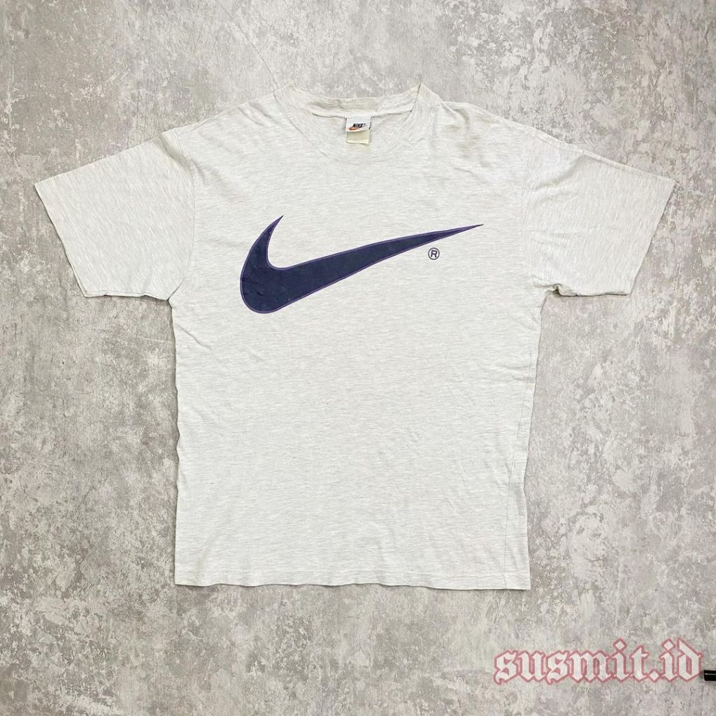 T-shirt NIKE Vntg Big Swoosh