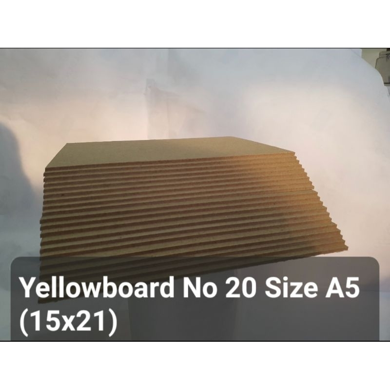 

Yellow board No 20 TEBAL +-2,7MM ukuran A5 (15 x 21cm) Karton Hard board Pelindung Packing PC Photocard