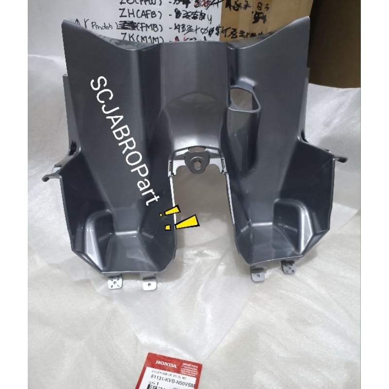COVER INNER UPPER SILVER HONDA110 CARBU TECHNO...81131 KVB N50VSM...ORI AHM