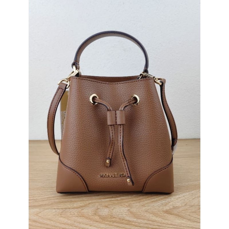 MK Mercer Small Drawsting Bucket Lugagge