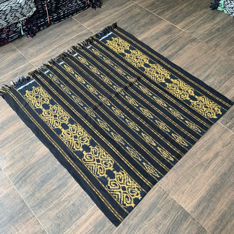 kain tenun tradisional motif Kalimantan yelow GOLD
