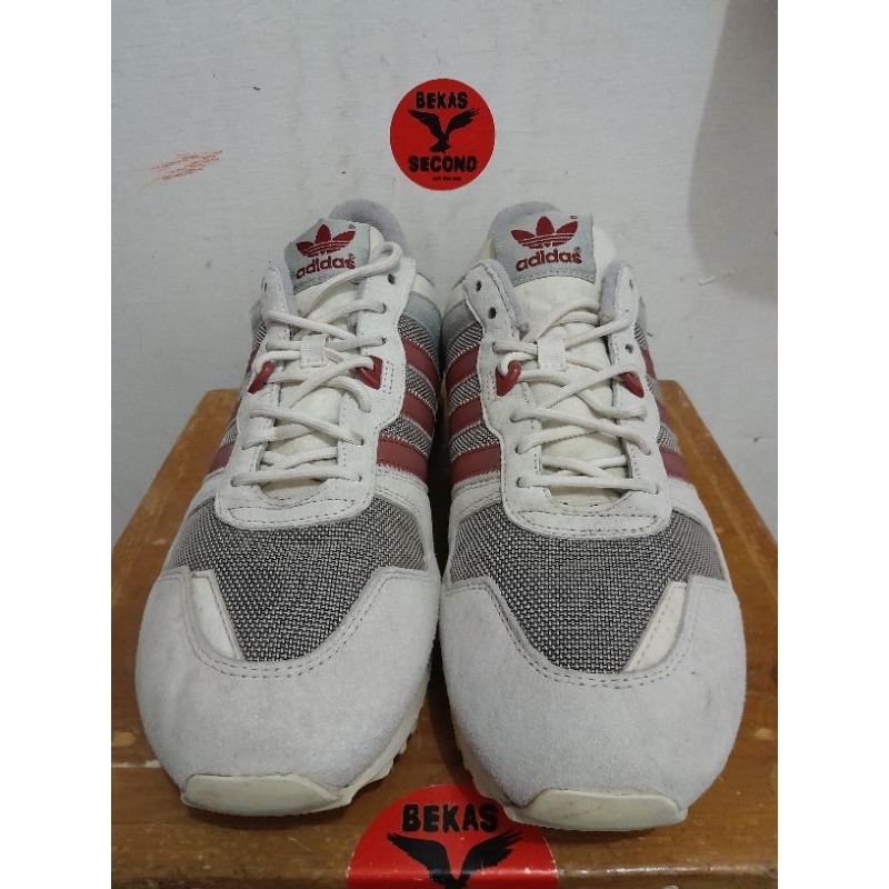 sepatu adidas zx700
