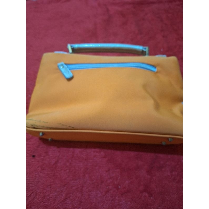 PRELOVED TAS MAKEUP BRAND DAKS