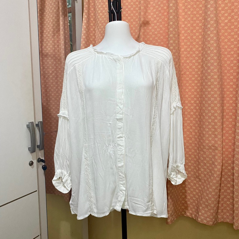 Blouse kemeja hem oversize crinckle putih white korean style tangan balon ngepuff mix lace atasan ba