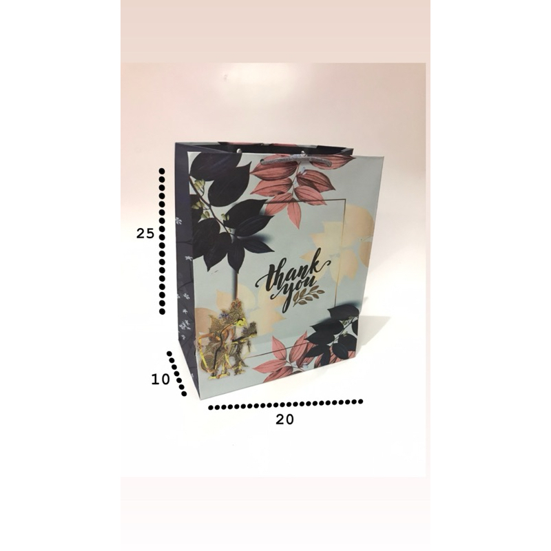 

Paperbag motif size 20x10x25 (1 LUSIN isi 12 pcs)