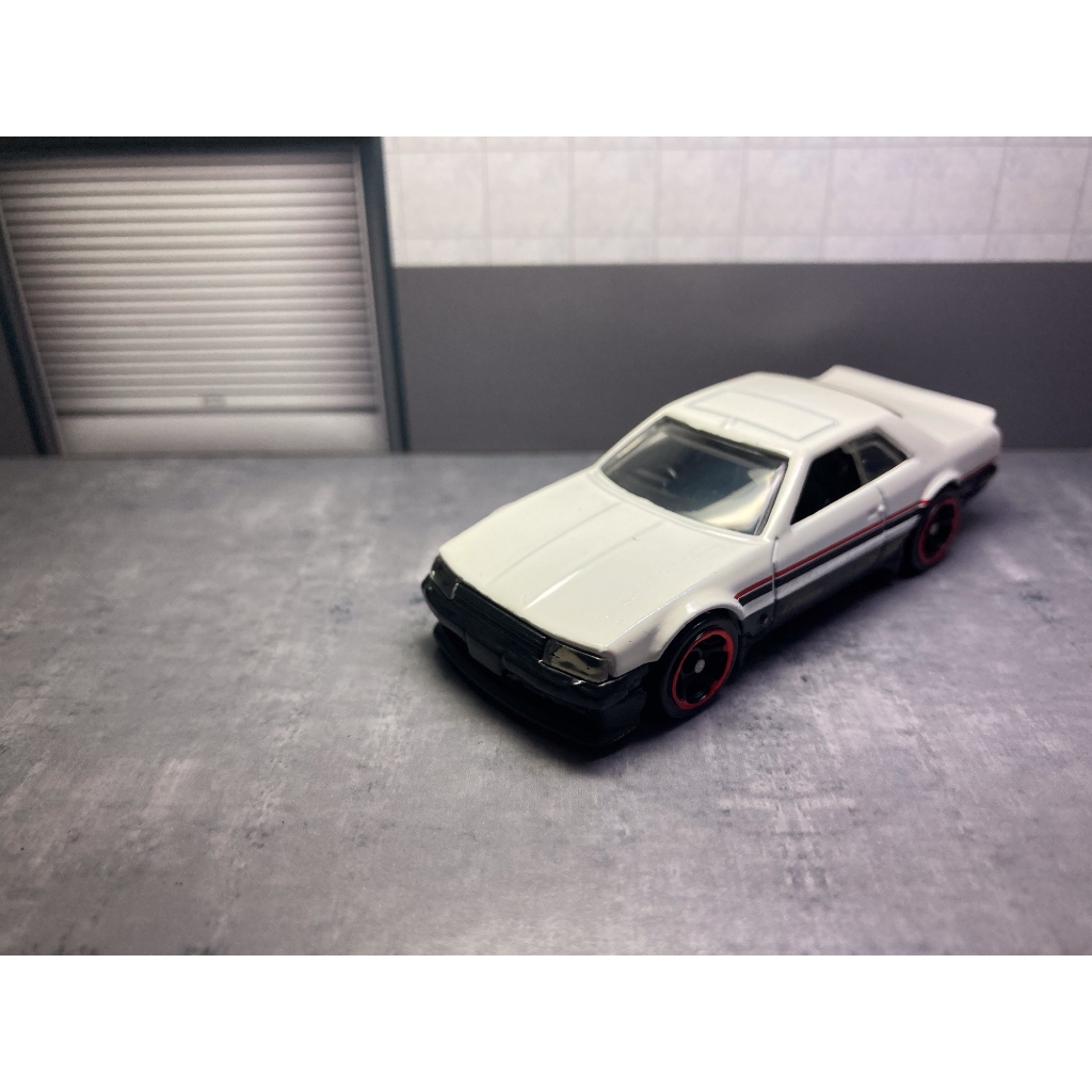 Hot Wheels 82 Nissan Skyline RS R30 Putih White Loose