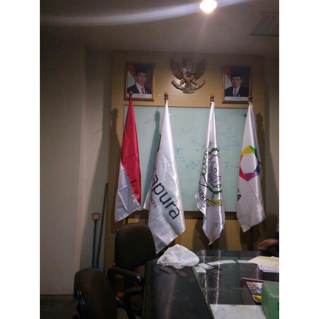 Tiang Bendera Pataka satu set