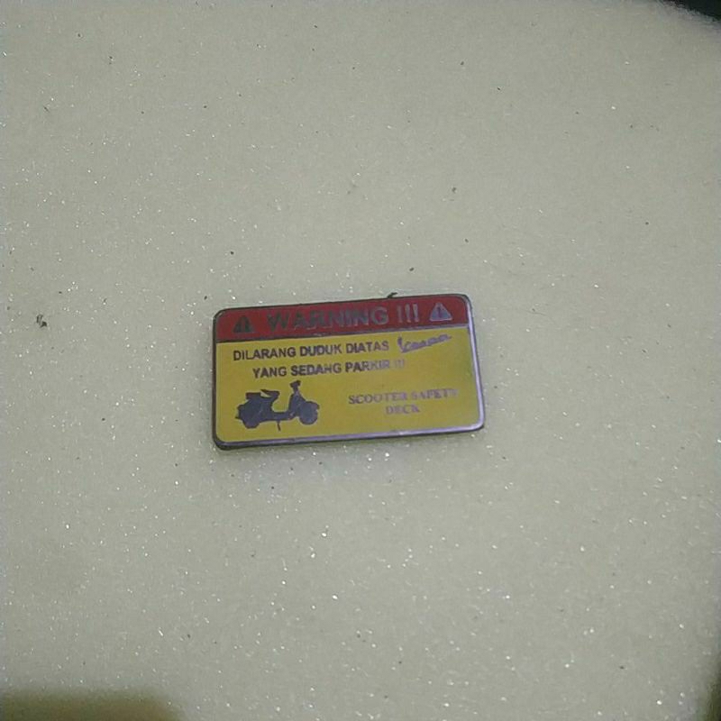 emblem warning bahan stainless asesoris vespa