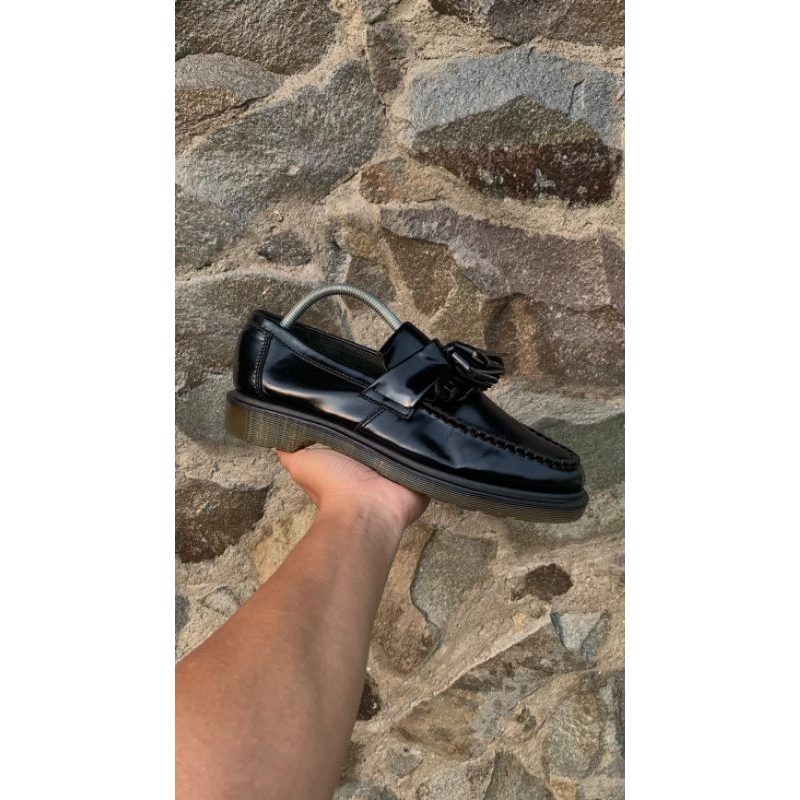 Dr. Martens Adrian Tassel