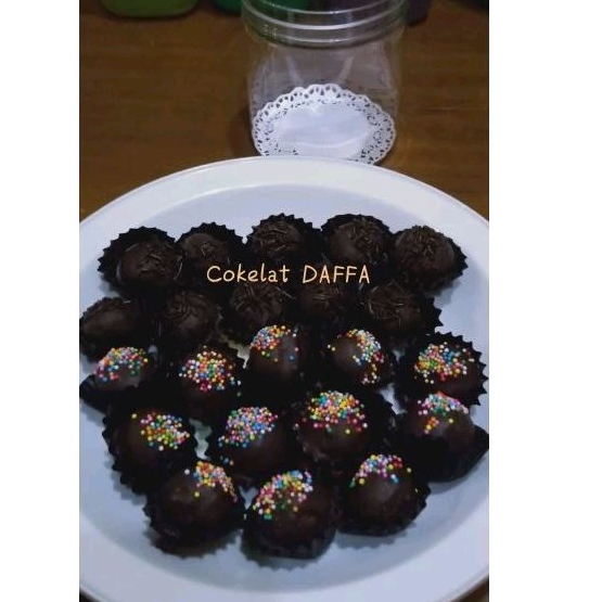 

Bola Bola Cokelat Biskuit