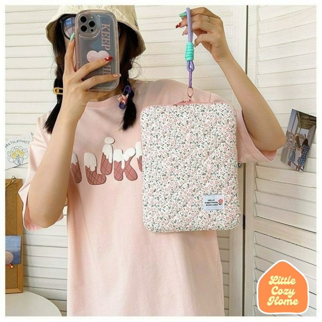 Hanami Floral Pastel Tablet 11 13 15 16 Inch Tas Laptop iPad Sleeve / Handstrap Tas Kantong Pelindung Sarung Cover HP Tablet 10.9 12 13.3 14 16 Sarung Pouch Cover Komputer Leptop Multifungsi / Macbook Air 13in Kulit Leather Case Sleeve Mac Book