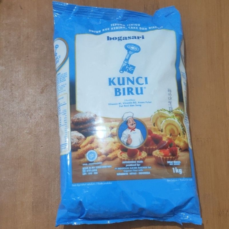 

Tepung Terigu Kunci Biru 1 kg