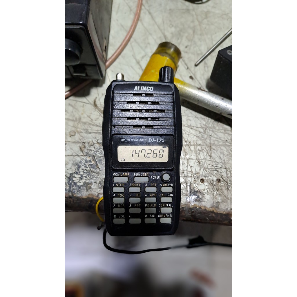 Ht Alinco Dj 175 Alinco DJ175 normal Frekuensi VHF Kondisi Hidup Cocok koleksi TX RX bagus Fisik Mul
