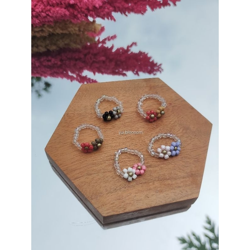 GELANG BUNGA DAISY/ GELANG MANIK BUNGA/ GELANG MANIK DAISY/ GELANG MANIK AESTHETIC KOREA