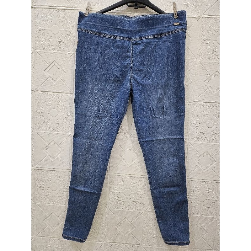 Preloved C2 Jeans Wanita