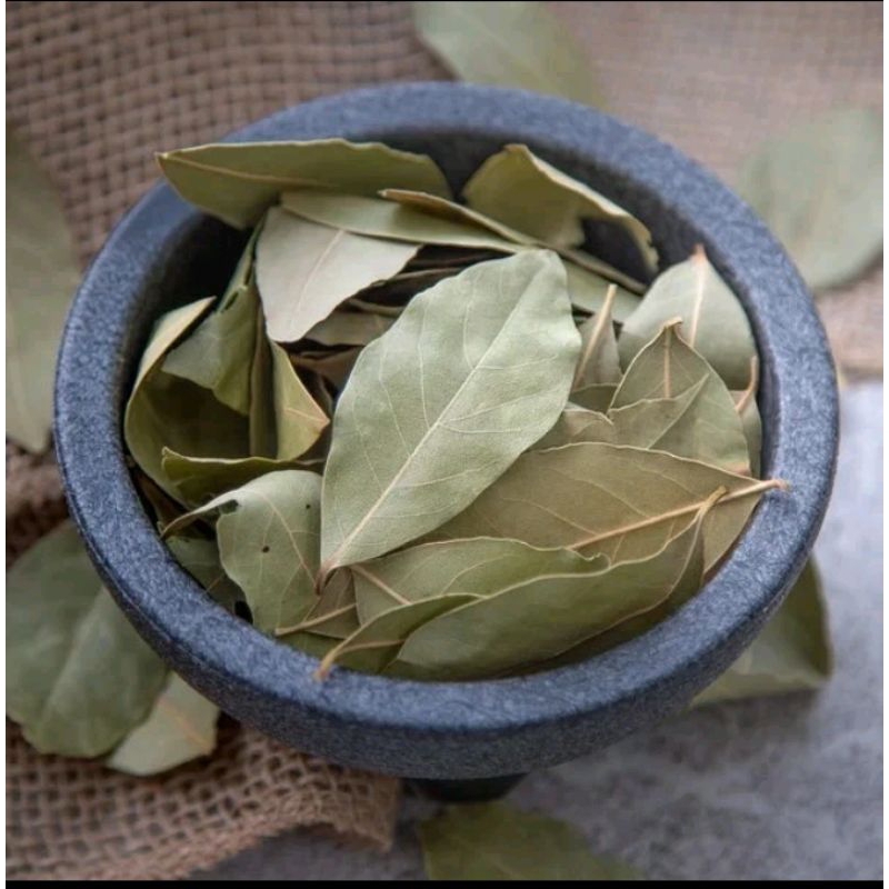 

Daun Salam kering