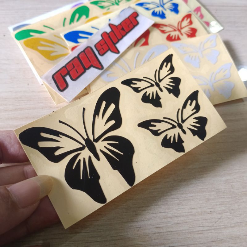 

STIKER CUTTING KUPU KUPU