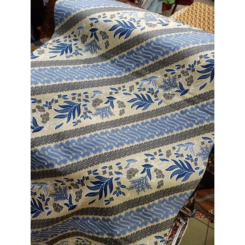 

Bahan batik katun sripatimilutaningrat/katun lereng