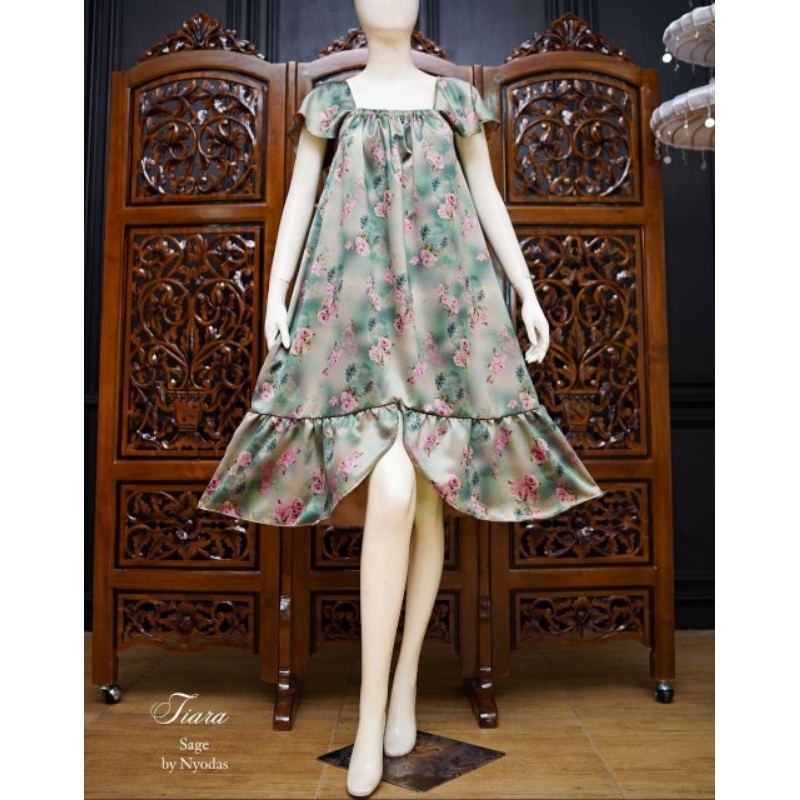 Tiara by Nyodas Baju Tidur