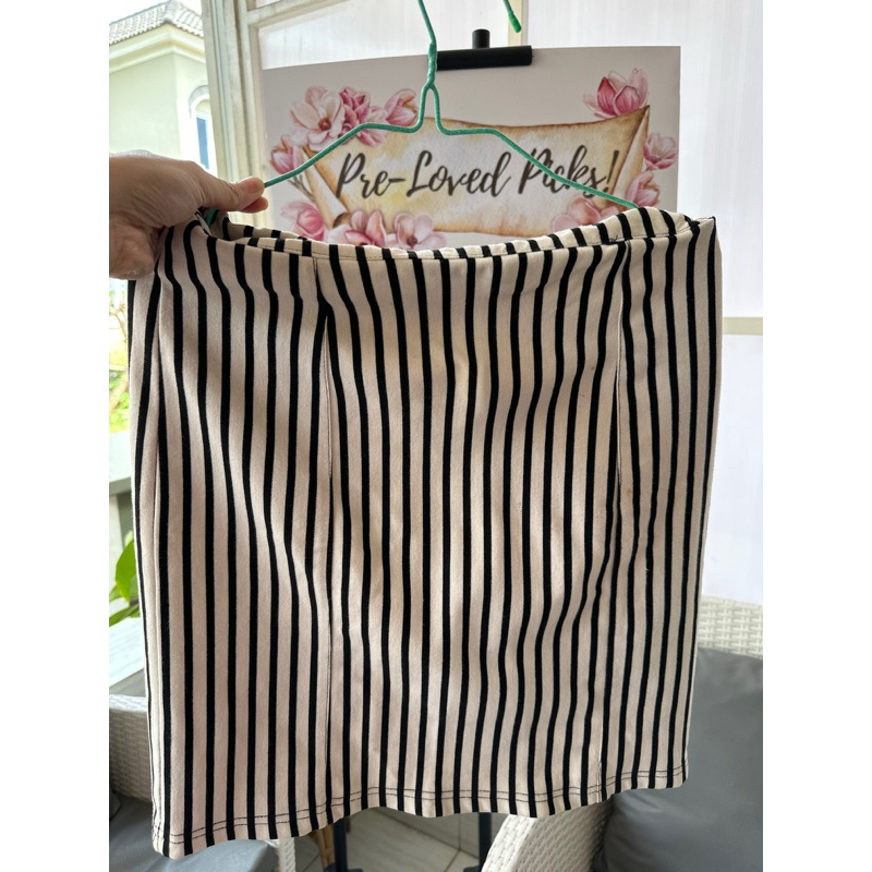 Rok span garis garis