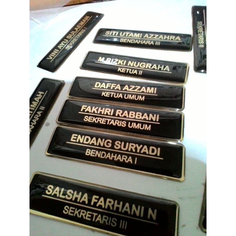 

NAMETAG KUNINGAN COSTUM