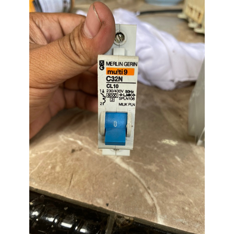 mcb pln 1p 10A