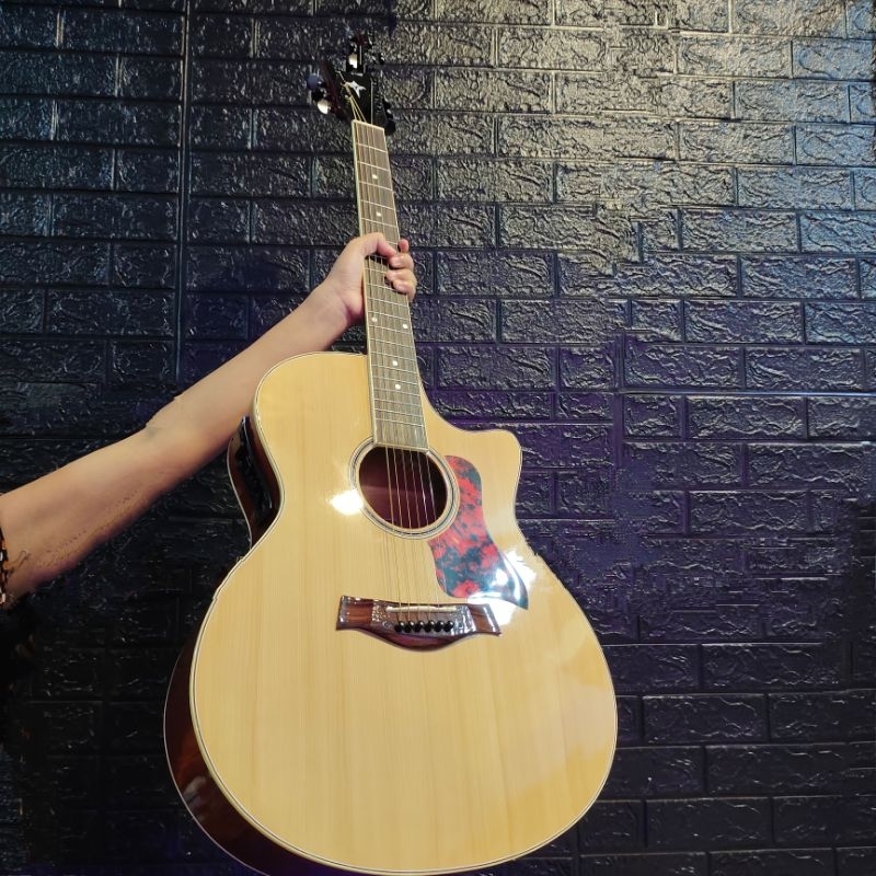 gitar akustik taylor custom