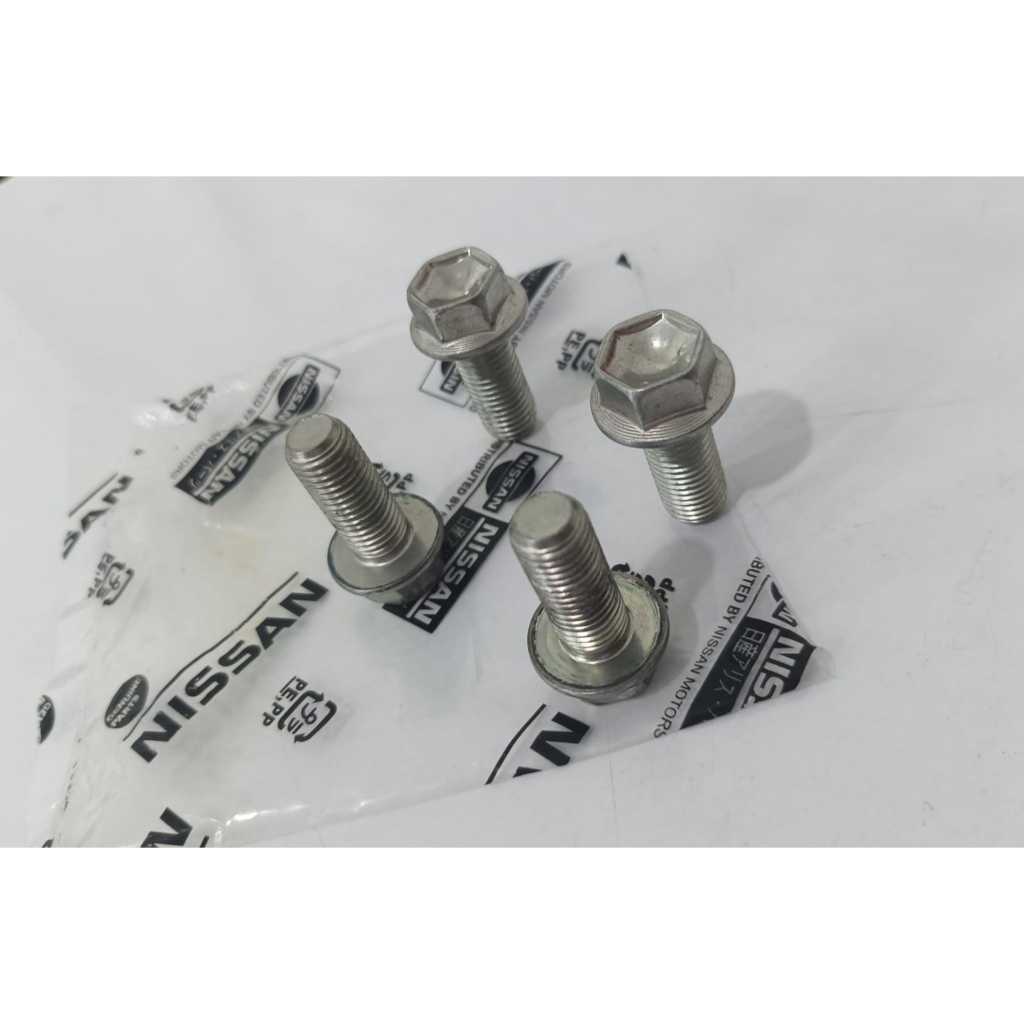 Baut Jok Nissan Terrano