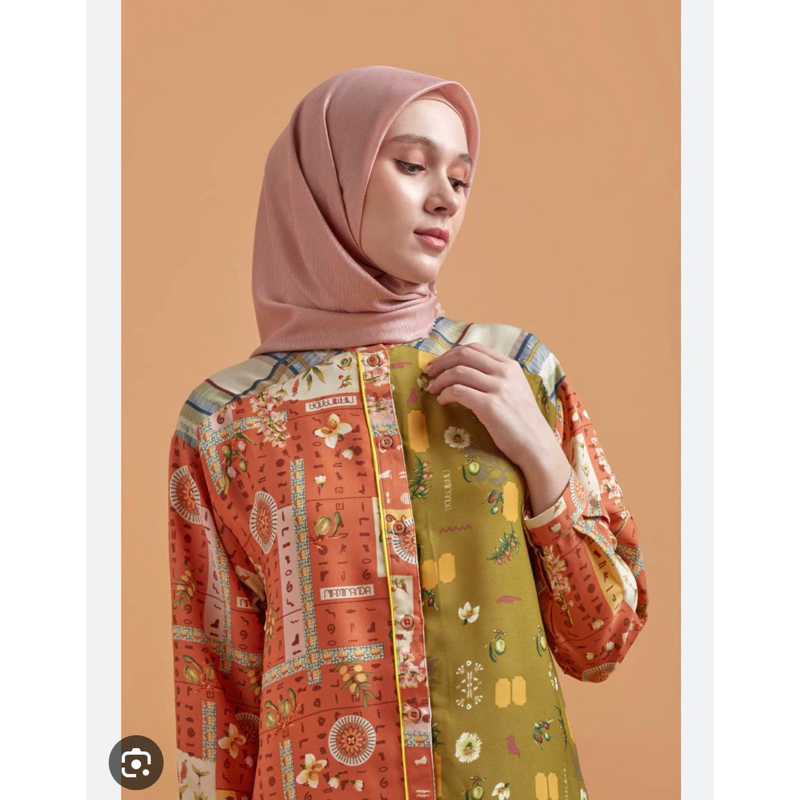 Kayyis Top Riamiranda (preloved) (XL)