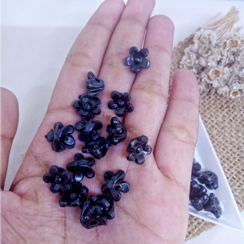 MANIK BUNGA HITAM/MANIK BUNGA