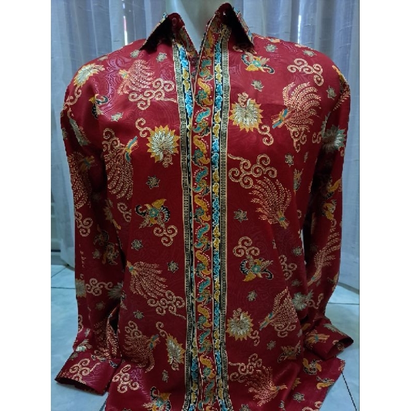 kemeja batik pria lengan panjang merah