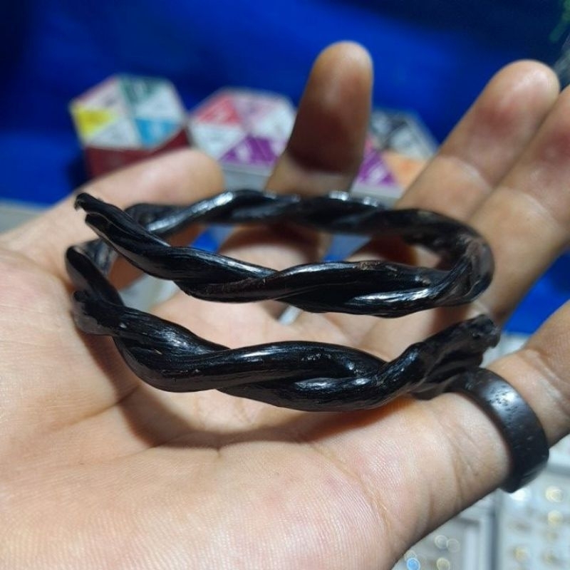 gelang bahar motif lilit