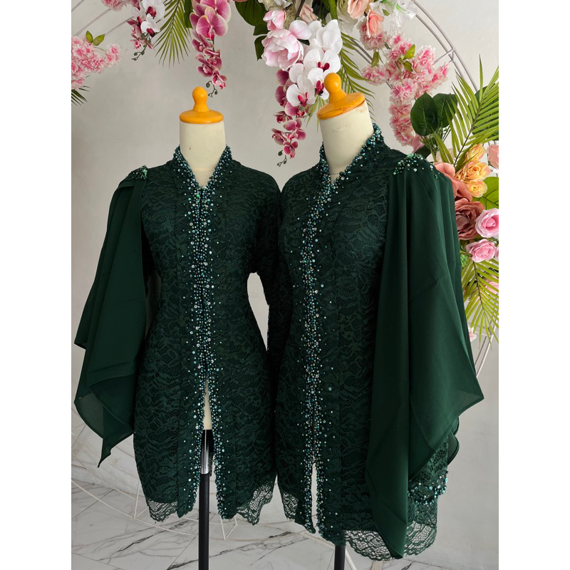 Kebaya Ibu, Kebaya Wisuda, Kebaya Ibu Pengantin, Kebaya Tunangan