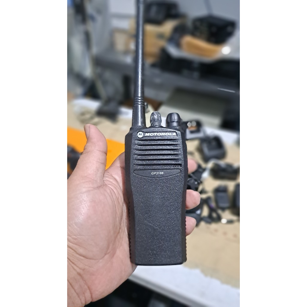 Ht Motorola Gp3188 VHF Frekuensi 140.000 sd 174.000 Mhz  Kondisi Bekas pakai Normal TX dan RX Belum 