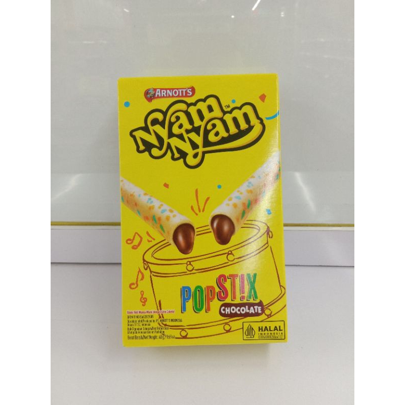 

Nyam Nyam POPSTIX 48g coklat.