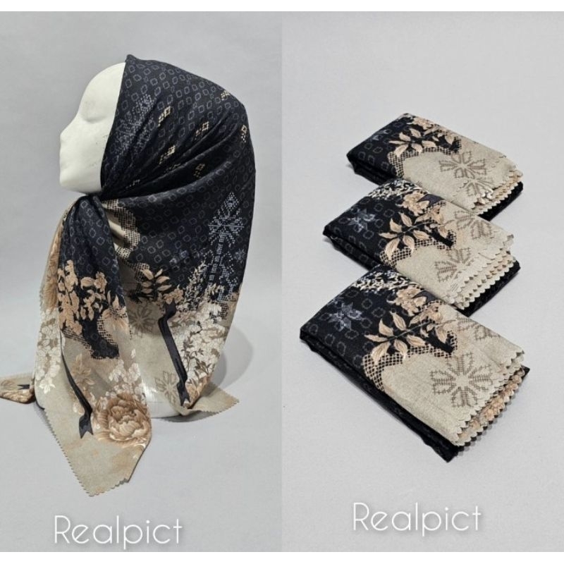 HIJAB SEGI EMPAT VOAL MOTIF KOTAK HITAM CREAM