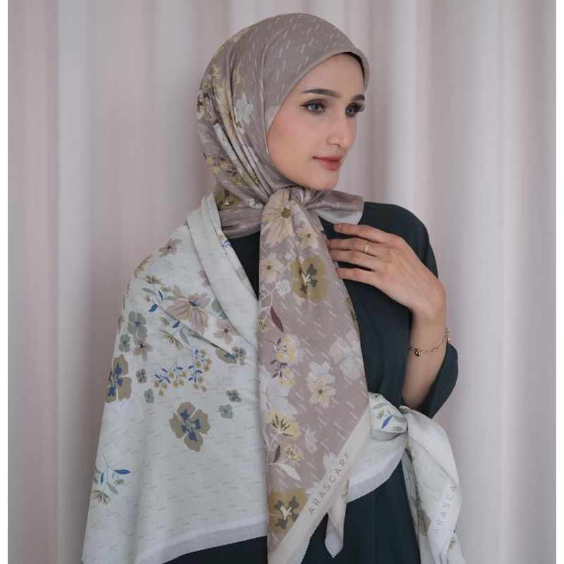 ARASCARF • Gadis Monogram Scarf