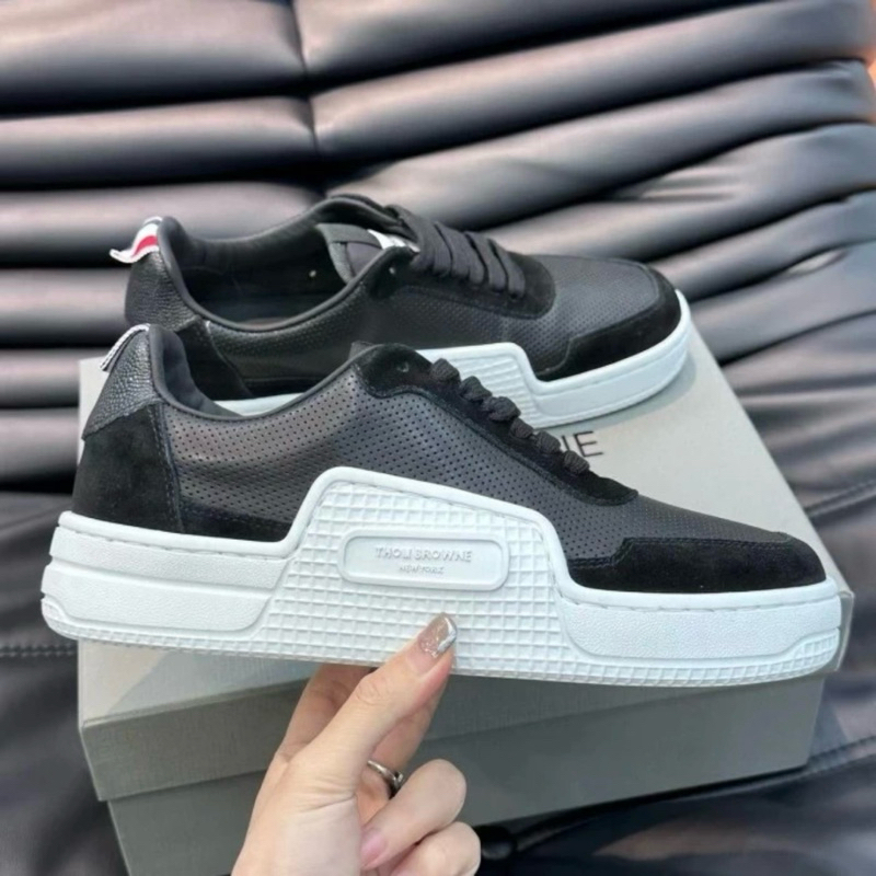 sepatu pria sneakers,sepatu cowok keren buat jalan jalan,90255