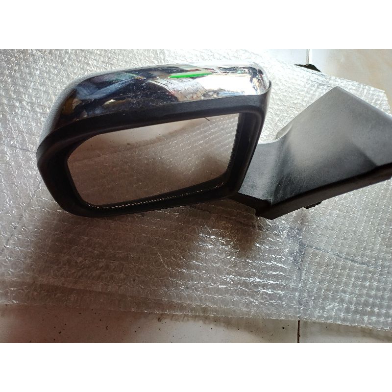 spion kiri  toyota avanza 2012 original