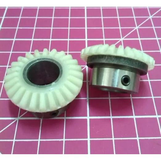 [319695] Upper Shaft Gear Mesin Jahit Semi Portable Singer 974