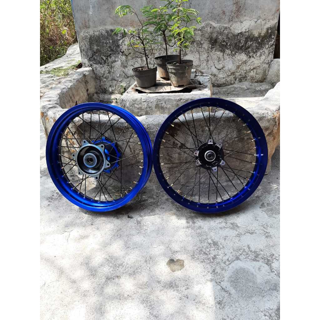 velg Honda CRF150 Full set velg super Moto Honda crf150L velg rossi biru