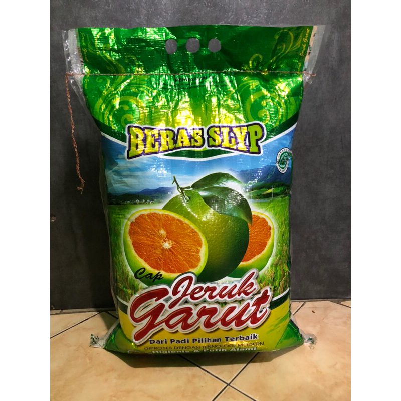 

Beras SLIP JERUK GARUT 5 kg