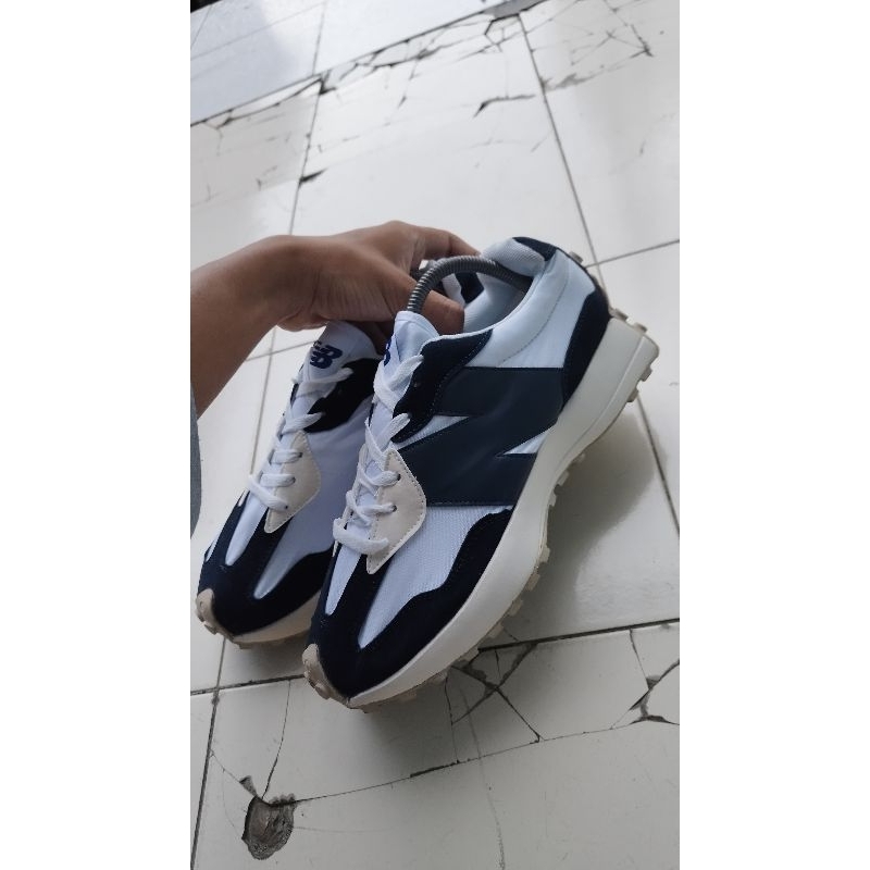 Nb 327 X Dr. martens