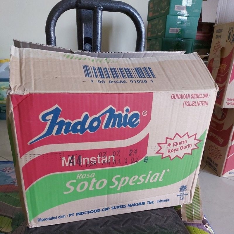 

Indomie mi instan rasa soto spesial