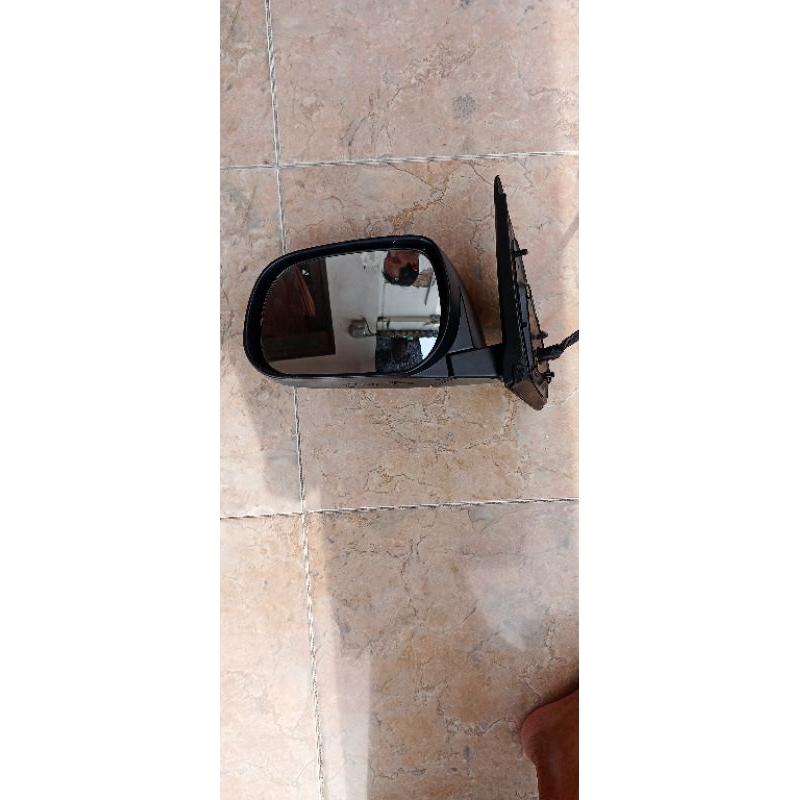 spion toyota rush 2010