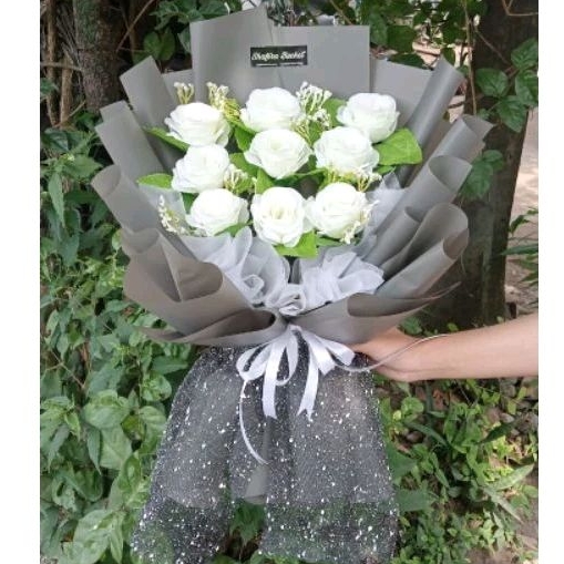 Buket bunga mawar putih artificial/bunga mawar palsu/buket tunangan